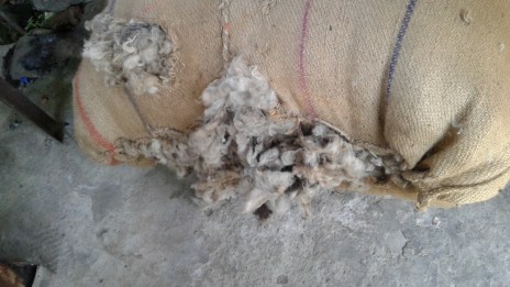 2_AZIMVTH_Ashram_raw_wool_in_bags