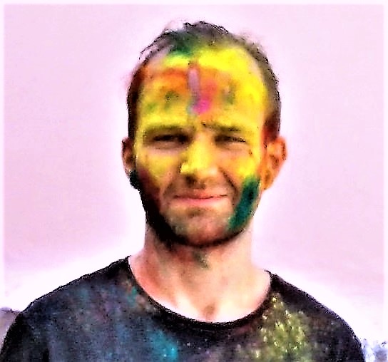 NW Holi AZIMVTH India - Close up