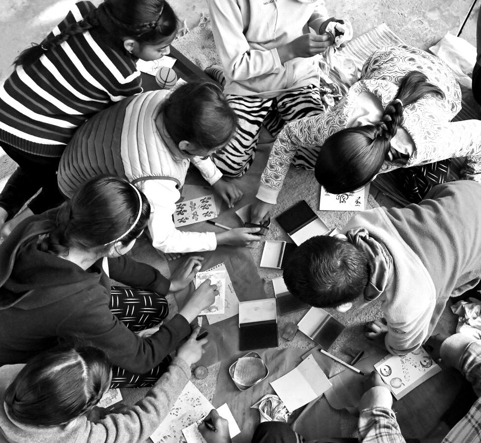 MF Children Making Patterns Using Stamps at SRA