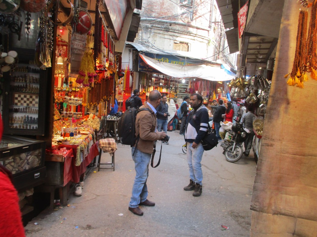 Divinity in stones - walk - road forks
