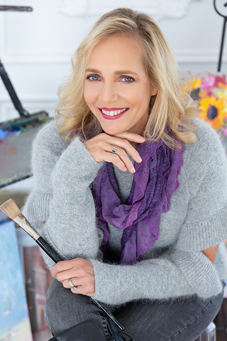 Jennifer-Stottle-Taylor-face